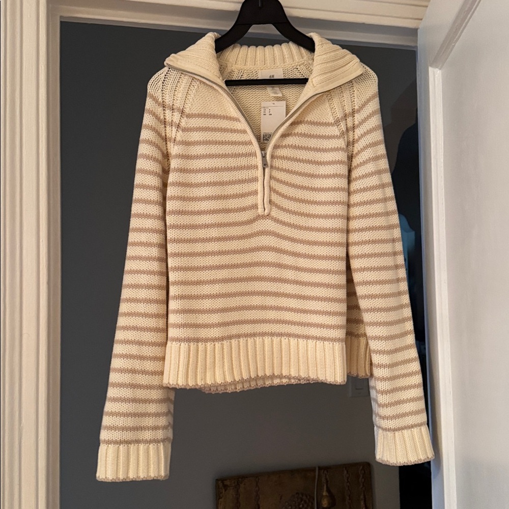H&M - (New!) Cream and beige striped half-zip sweater - size S - Picture 6 of 13